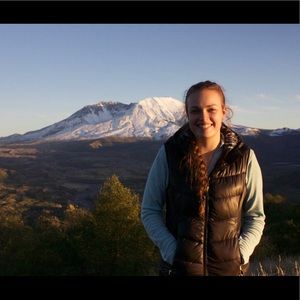 Meet your Posher, Aliya